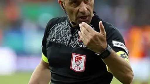 الحكم التركي سيركان شينار يؤكد: «الأهلي استحق ركلة... الحكم التركي سيركان شينار يؤكد: «الأهلي استحق ركلة جزاء أمام سيراميكا كليوباترا»