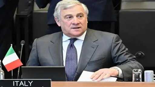 وزير الخارجية الإيطالي يستدعى سفير إسرائيل على خلفية ”هجوم” على مركبة لليونيفيل بلبنان