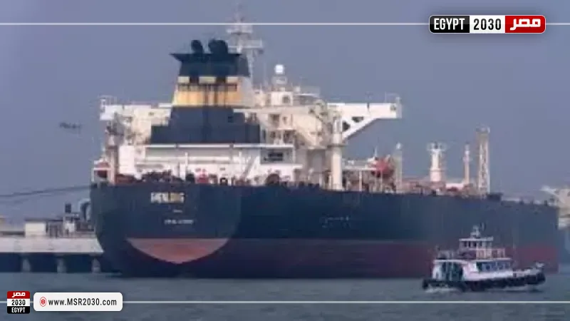 عبور أول سفينتين مضيق هرمز منذ إعلان وقف إطلاق النار