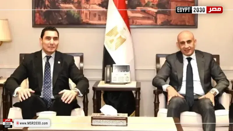 التعليم تبحث سبل توسيع قاعدة ممارسة الرياضة بين طلاب المدارس