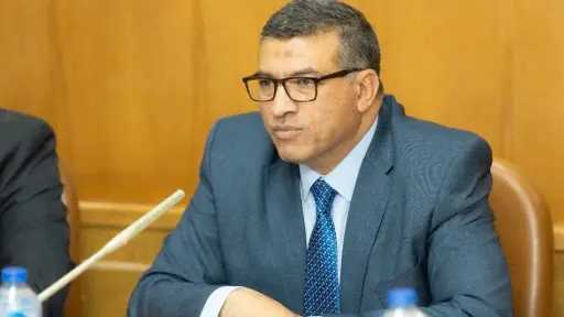 محافظ قنا يوجه بتعليق خرائط الأحوزة العمرانية لتعزيز الانضباط ومنع المخالفات