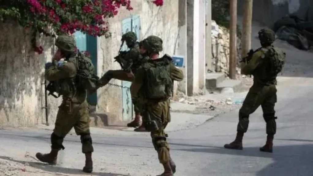 الاحتلال يعتقل طفلا عقب الاعتداء عليه في بيت فوريك شرق نابلس