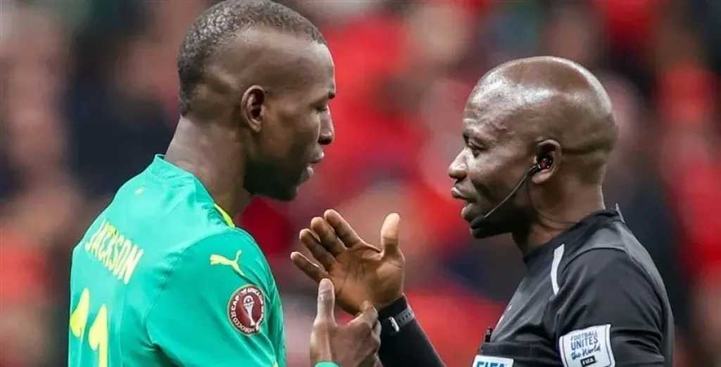 فيفا يستبعد الحكم ندالا من كأس العالم بعد أخطاء نهائي أمم أفريقيا