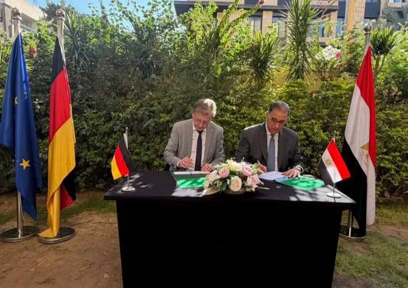 نائب وزير الخارجية يوقع إعلان نوايا للتعاون مع الجانب الألماني