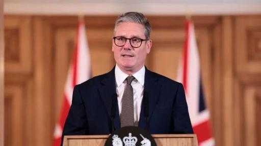 ستارمر: تهديدات ترامب لإيران لا تتوافق مع القيم البريطانية وسط توتر متصاعد بين لندن وواشنطن