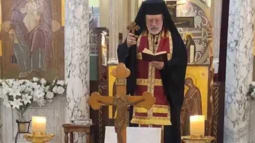 المطران شامي يترأس صلاة تقديس الزيت بكاتدرائية القيامة بالظاهر