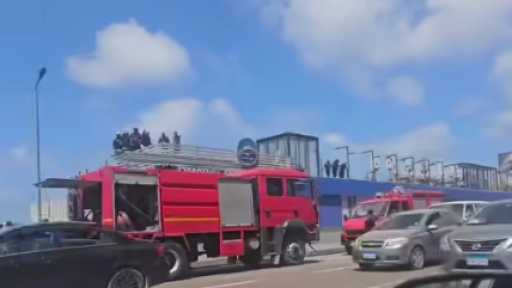 السيطرة على حريق مدخنة مطعم بسيدي جابر في الإسكندرية وإصابة 3 أشخاص باختناق