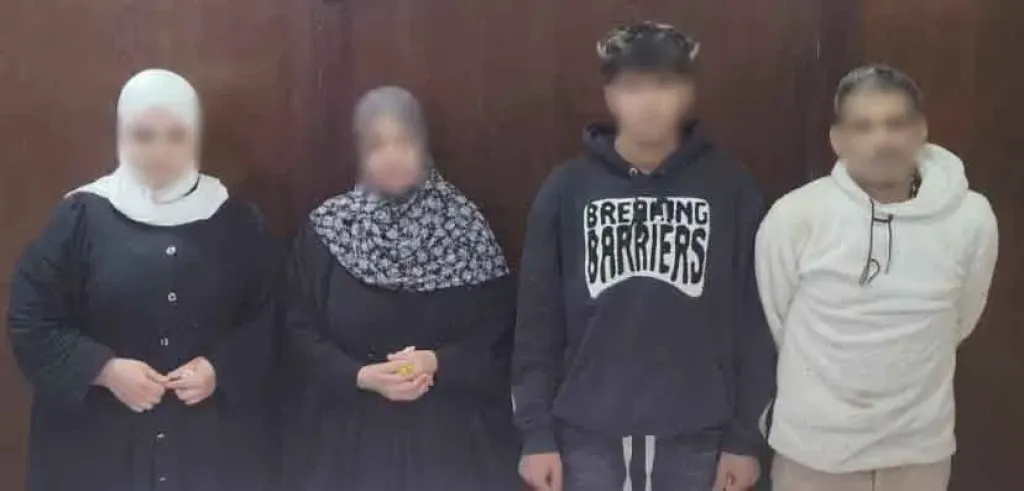 المتهمين 