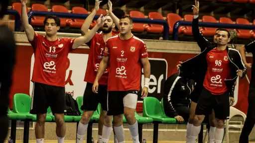 قبل جولتين من انتهاء المسابقة.. الأهلي يتوج بلقب دوري المحترفين لكرة اليد رسميا