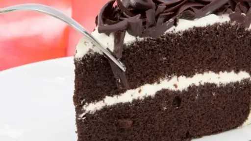 طريقة عمل كيك الشوكولاتة طريقة عمل كيك الشوكولاتة