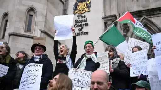 شرطة لندن توقف 92 شخصا في احتجاج لدعم مجموعة فلسطين أكشن