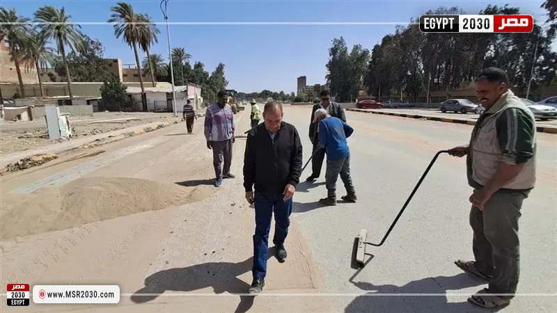 خطة زمنية  لرفع كفاءة النظافة والطرق في أبوالنمرس بالجيزة