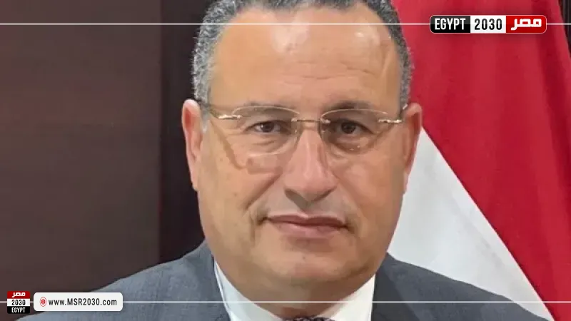 وزير التعليم العالي يهنئ البابا تواضروس بعيد القيامة