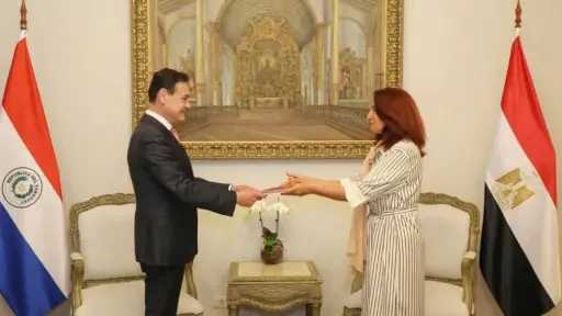 سفيرة مصر لدى باراجوي تلتقي وزير الخارجية وتبحث... سفيرة مصر لدى باراجوي تلتقي وزير الخارجية وتبحث سبل تطوير التعاون المشترك