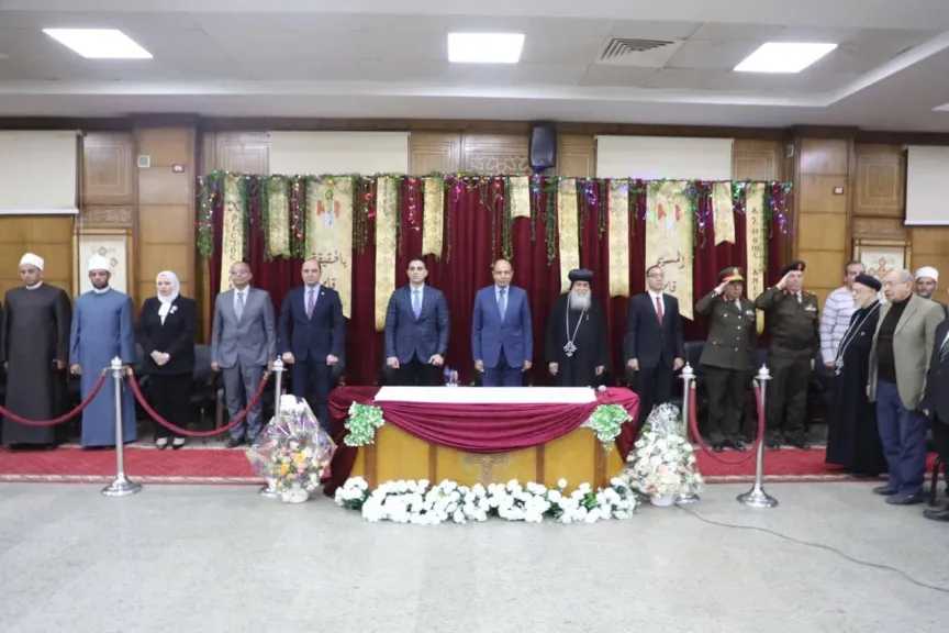 محافظ المنيا يهنئ الأقباط بعيد القيامة ويؤكد وحدة الصف الوطني