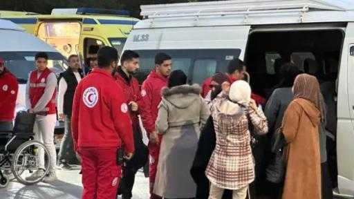 عودة دفعة جديدة من الفلسطينيين عبر ميناء رفح البري وسط تسهيلات إنسانية