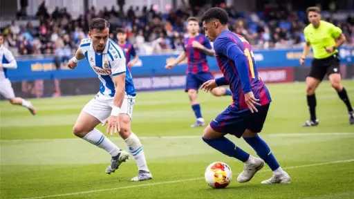 برشلونة أتلتيك يحسم ديربي المدينة بثلاثية أمام إسبانيول في دوري الدرجة الرابعة