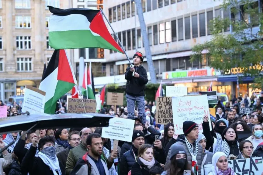 وقفة احتجاجية تضامنا مع فلسطين