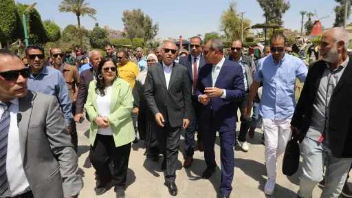 محافظ القاهرة يشارك المواطنين في الاحتفال بعيد شم انسيم