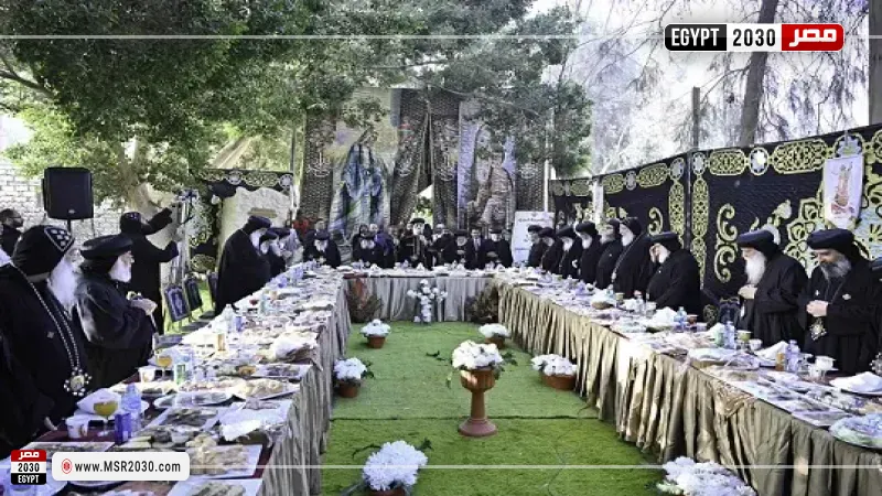 البابا تواضروس الثاني يلتقي أحبار الكنيسة على مائدة إفطار شم النسيم في دير السريان