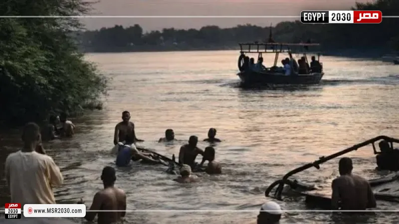 غرق مركب صيد في نيل قنا
