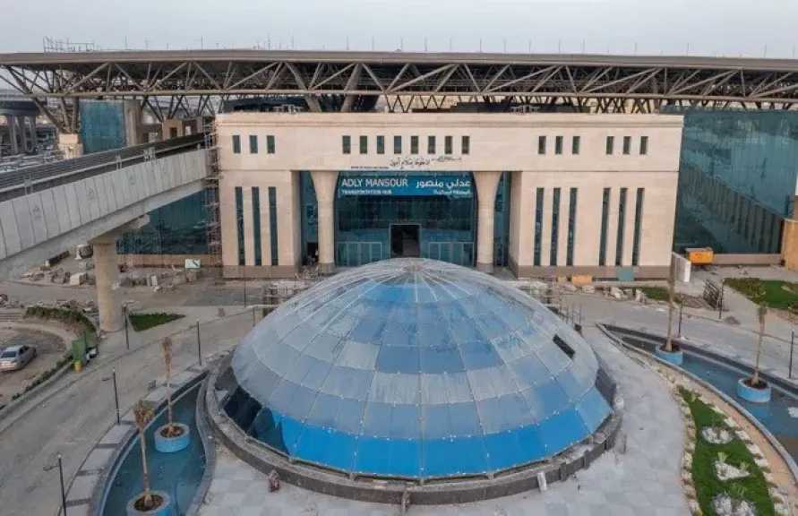لا داعي للقلق.. «الأنفاق» تُجري اختبارات مكافحة الحريق بمنطقة عدلي منصور