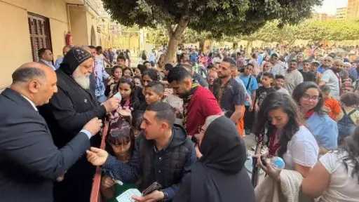 الأنبا ميخائيل يستقبل الوفود الرسمية والشعبية للتهنئة بعيد القيامة بالمطرانية