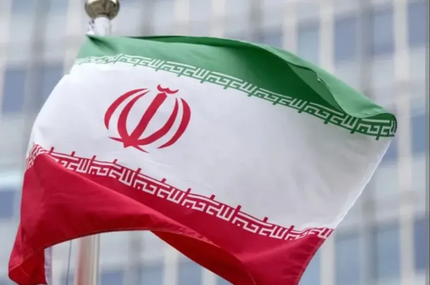 إيران 