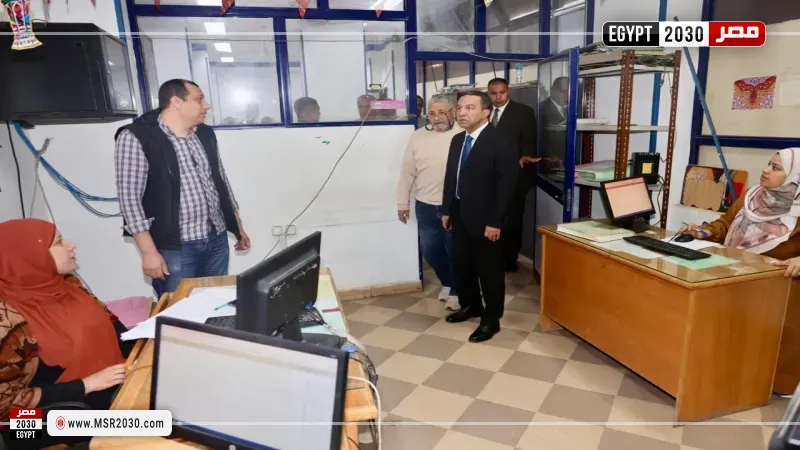 جانب من جولة المحافظ