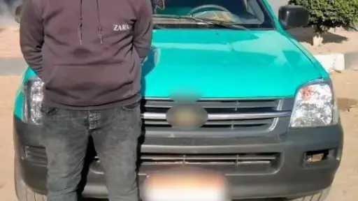 ضبط سائق “ربع نقل” عرّض حياة المواطنين للخطر... ضبط سائق “ربع نقل” عرّض حياة المواطنين للخطر في البحيرة