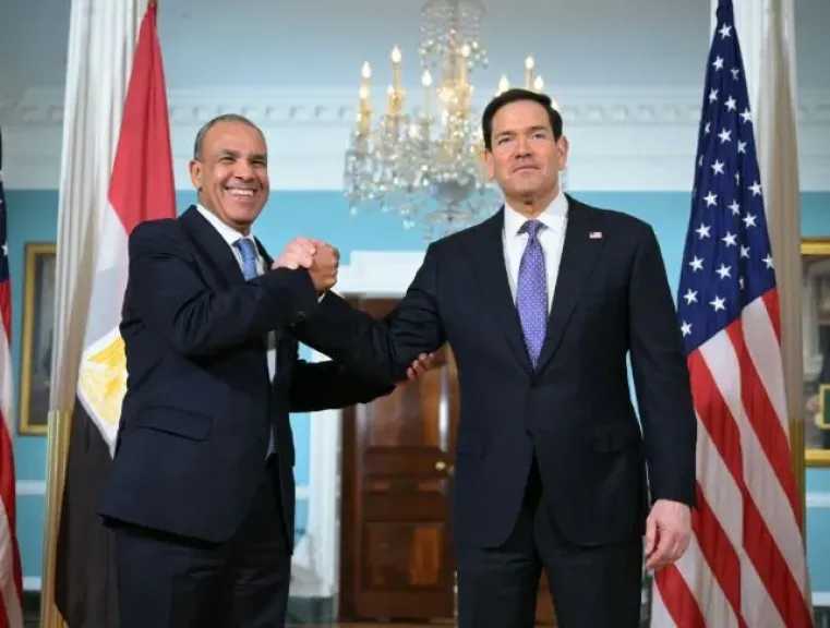 وزير الخارجية يبحث مع نظيره الأمريكي تعزيز التعاون وتطورات المنطقة