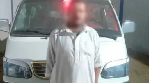 سقوط سائق ميكروباص هدد المواطنين بسلاح أبيض في... سقوط سائق ميكروباص هدد المواطنين بسلاح أبيض في القاهرة