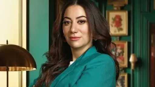 فدوى عابد عن كواليس مسلسل ”اتنين غيرنا”: «كانت... فدوى عابد عن كواليس مسلسل ”اتنين غيرنا”: «كانت الأجمل ومحستش إني بشتغل»