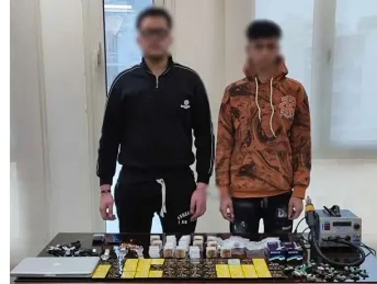 المتهمين 