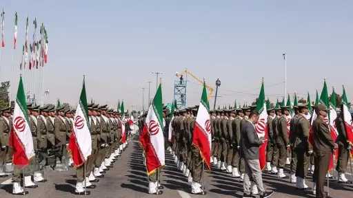 الجيش الإيراني يتوعد برد قاسٍ على أي هجوم... الجيش الإيراني يتوعد برد قاسٍ على أي هجوم بري ويكشف إحباط عملية تسلل