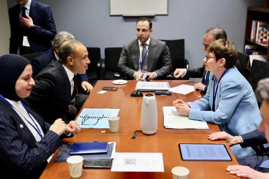 وزير الخارجية يبحث مع البنك الأوروبي توسيع الاستثمارات ودعم الاقتصاد المصري