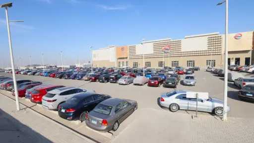 اعتماد متزايد على LRT.. وتراجع استخدام السيارات الخاصة