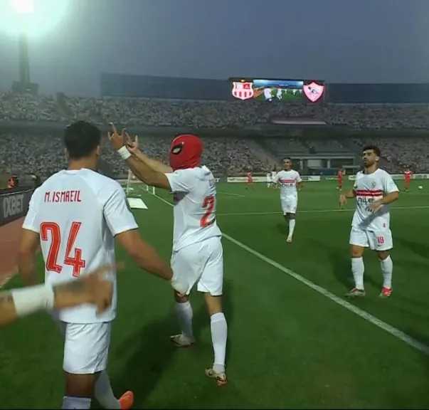 عاجل| قناع الاحتفال يضع الدباغ في ورطة.. بطاقة صفراء تثير الجدل رغم وضوح اللوائح