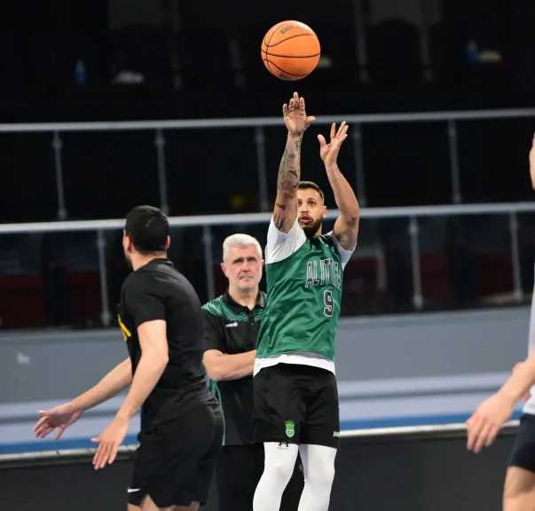 الاتصالات يفجر مفاجأة ويقصى الاتحاد السكندري من نصف نهائي كأس مصر للسلة