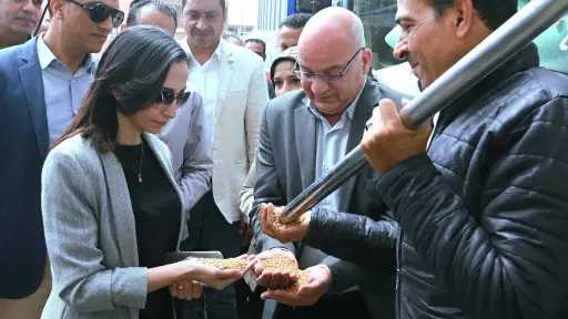 محافظ البحيرة تتفقد أعمال توريد القمح بصومعة الغلال بزاوية غزال وتؤكد إنهاء إجراءات التوريد