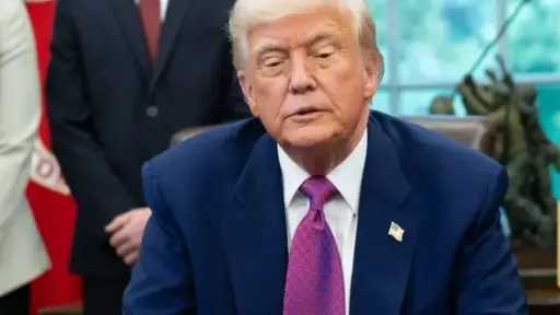 ترامب يوقع أمرا لتسريع النظر في أدوية ذات تأثير نفسي