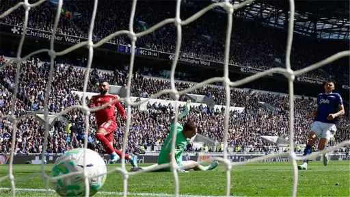 فيديو | صلاح يسجل.. وليفربول يحسم ديربي الميرسيسايد بثنائية قاتلة أمام إيفرتون