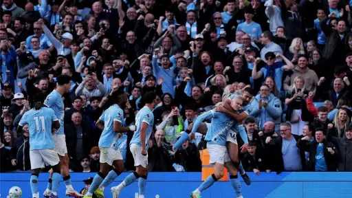 فيديو | مانشستر سيتي يضيق الخناق على آرسنال بثنائية مثيرة في قمة الدوري الإنجليزي