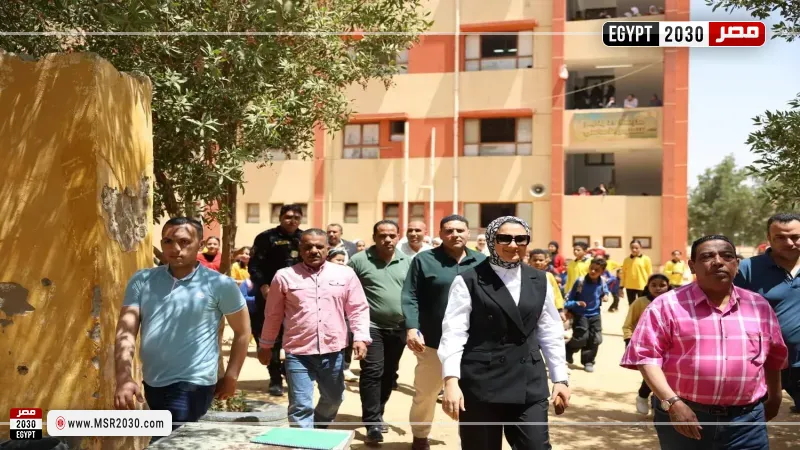 جانب من جولة محافظ الوادي الجديد