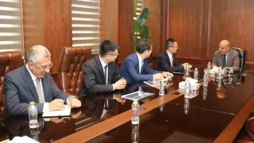 وزير الكهرباء يبحث مع شركة هواوي دعم التعاون والشراكة بمجالات الطاقة المتجددة