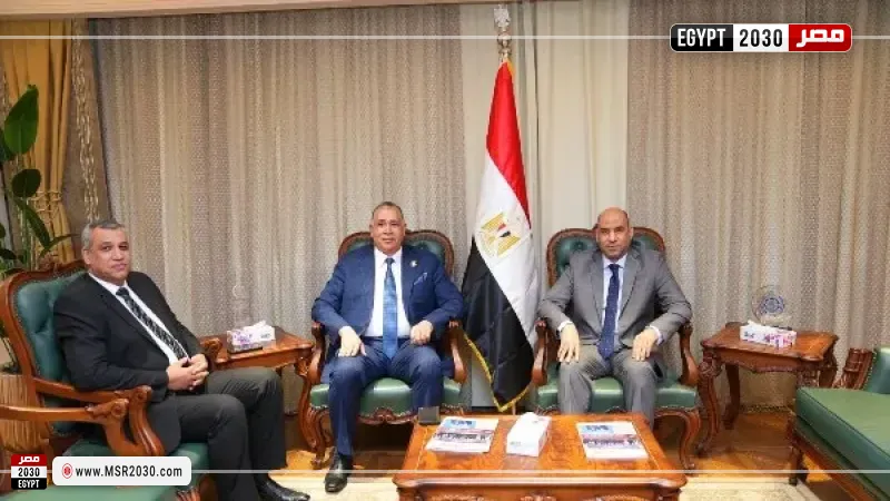 وزير العمل ونقيب المحامين