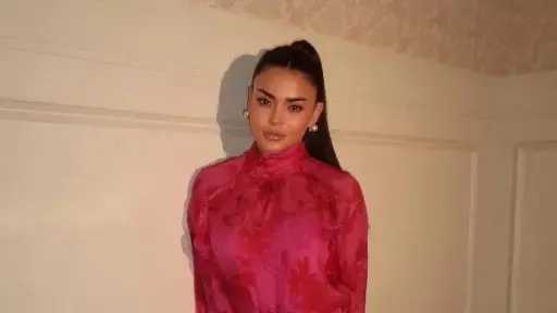 أسماء جلال تنتظر عرض فيلم الفيل على الدرفيل