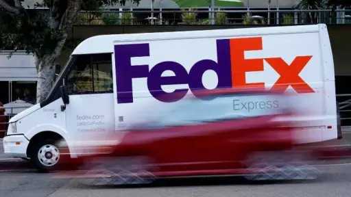 بسبب شحنات إسرائيلية... شكوى في فرنسا تتهم «فيديكس» بالتواطؤ في الإبادة