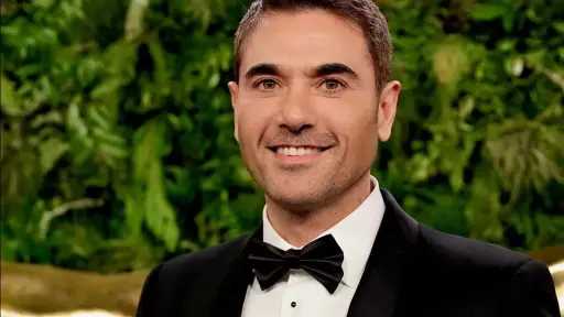 أحمد عز يعود للدراما بمسلسل «الأمير»