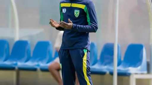 عاجل| صفقة المستقبل.. الأهلي يطارد نجم الوسط الإفريقي وسط منافسة شرسة